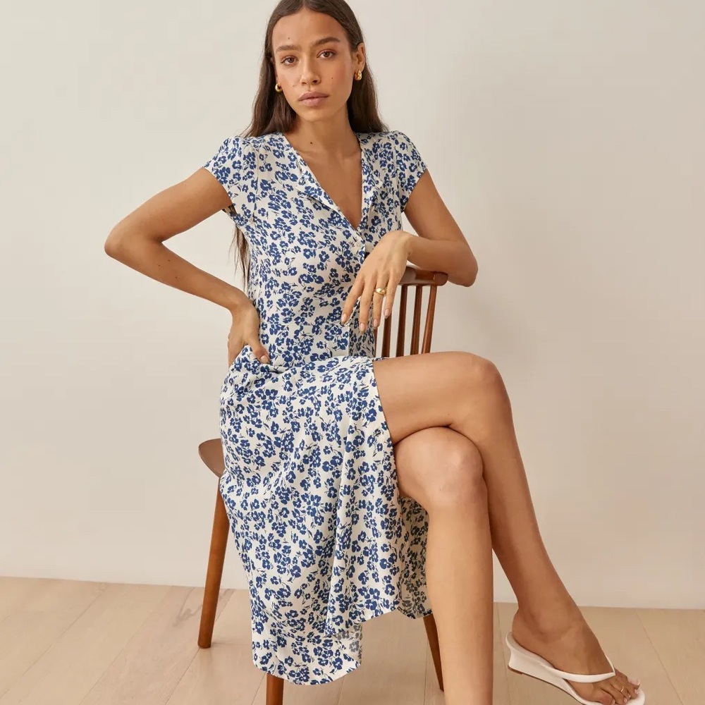 NWT Reformation Fuana Dress in Milanesa Blue and White